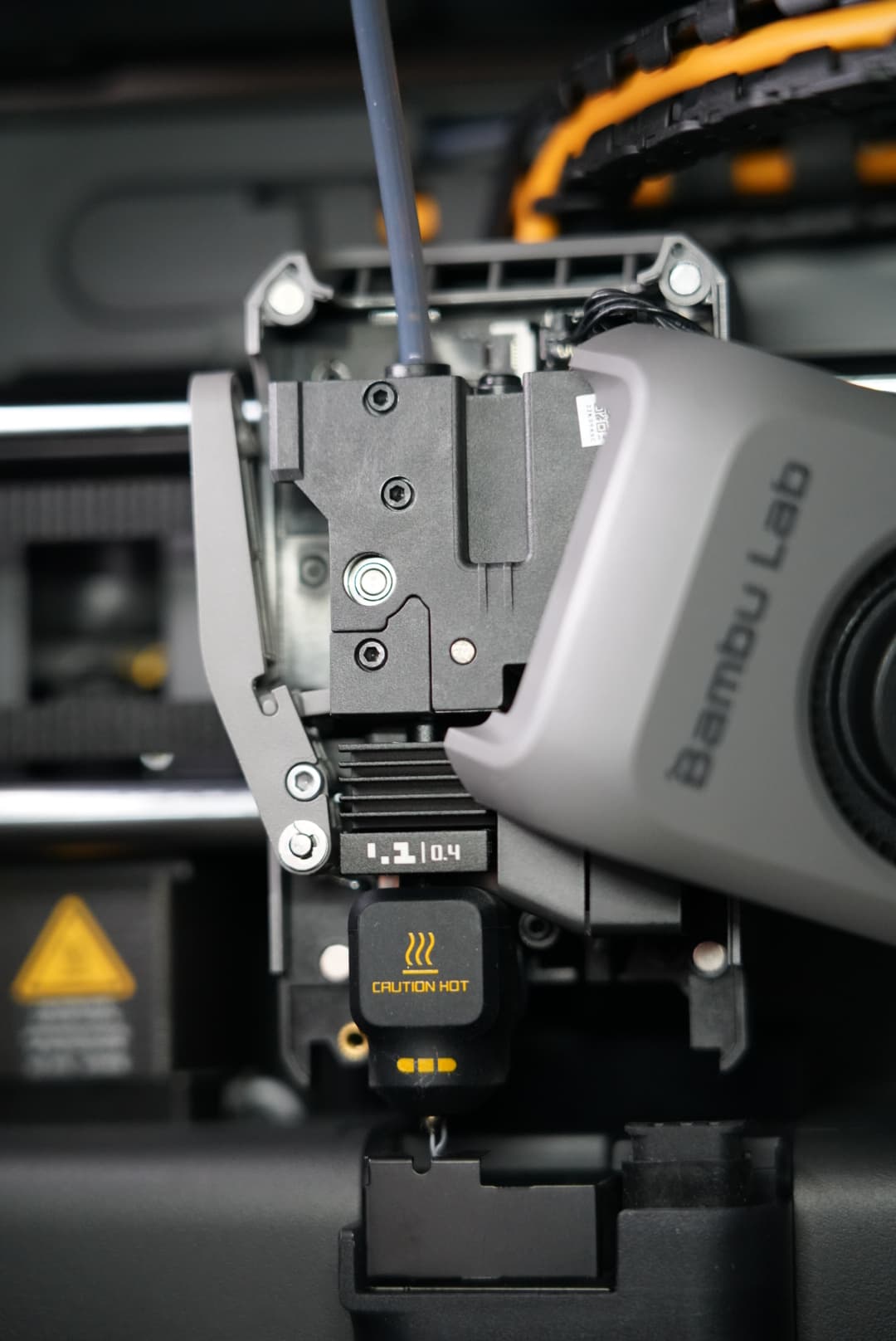 Druckkopf eines 3D-Druckers in Nahaufnahme
